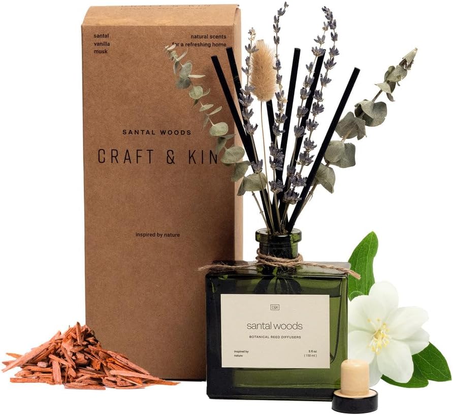 Craft Kin Reed Diffuser with Dried Flowers 5 oz Santal Woods