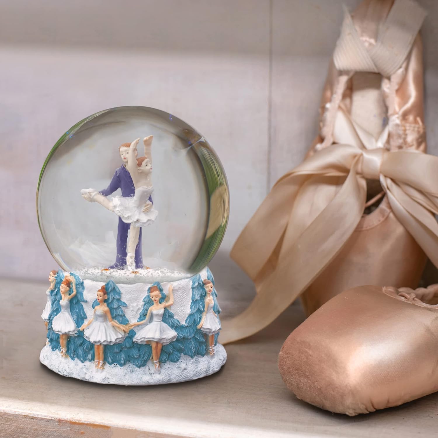Elanze Designs Musical Snow Globe with Dancing Figurine