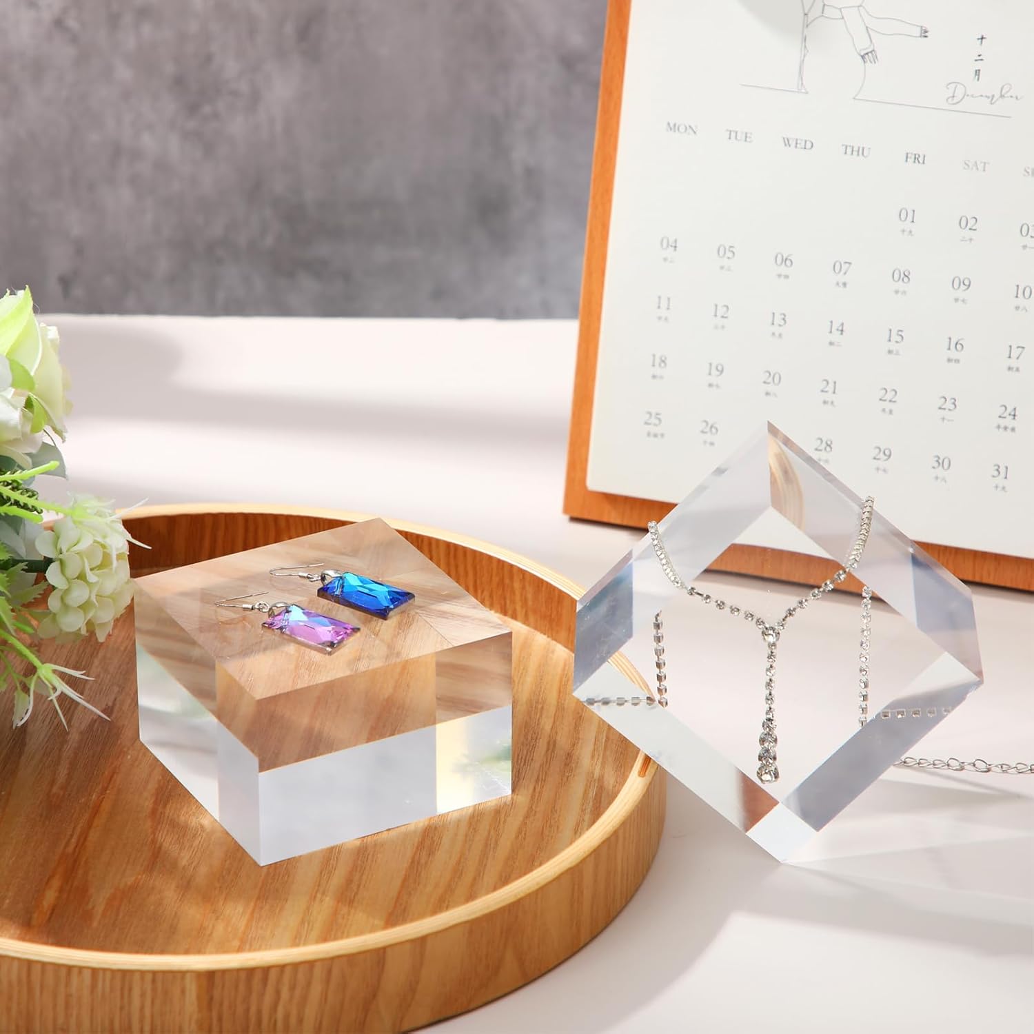 Remerry 4 Piece Acrylic Cube Jewelry Display Stand