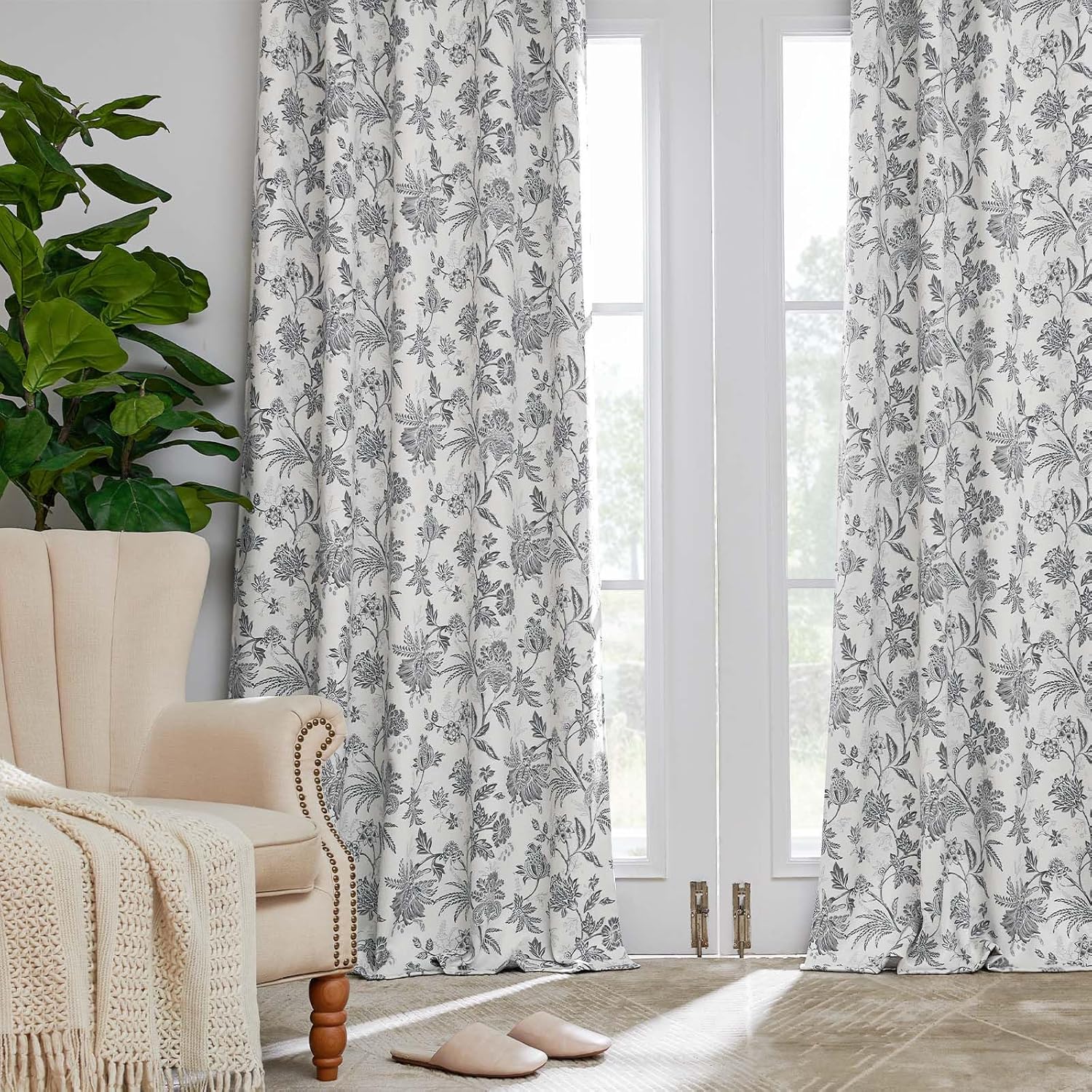 Vangao Floral Blackout Curtains 84 Inches 2 Panels